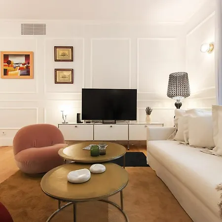 Prime 2024 Chiado Historic Private Terrace ליסבון